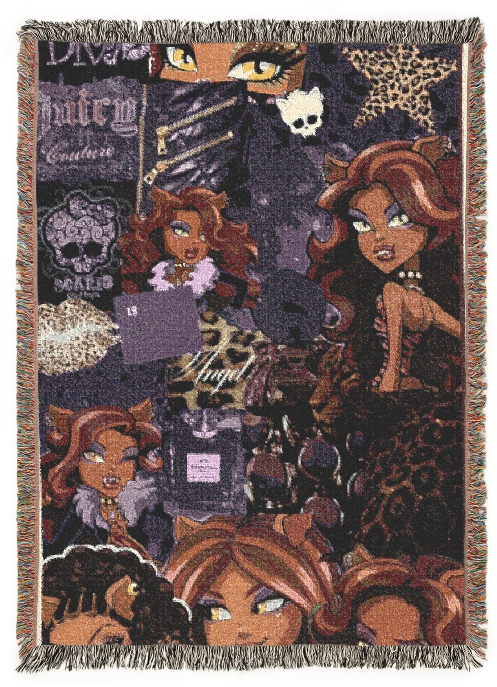 The Official Clawdeen Blanket